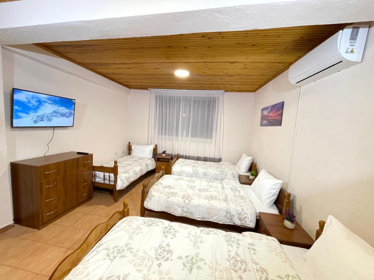 Shkodra Guest House & Trips Eksteriør bilde