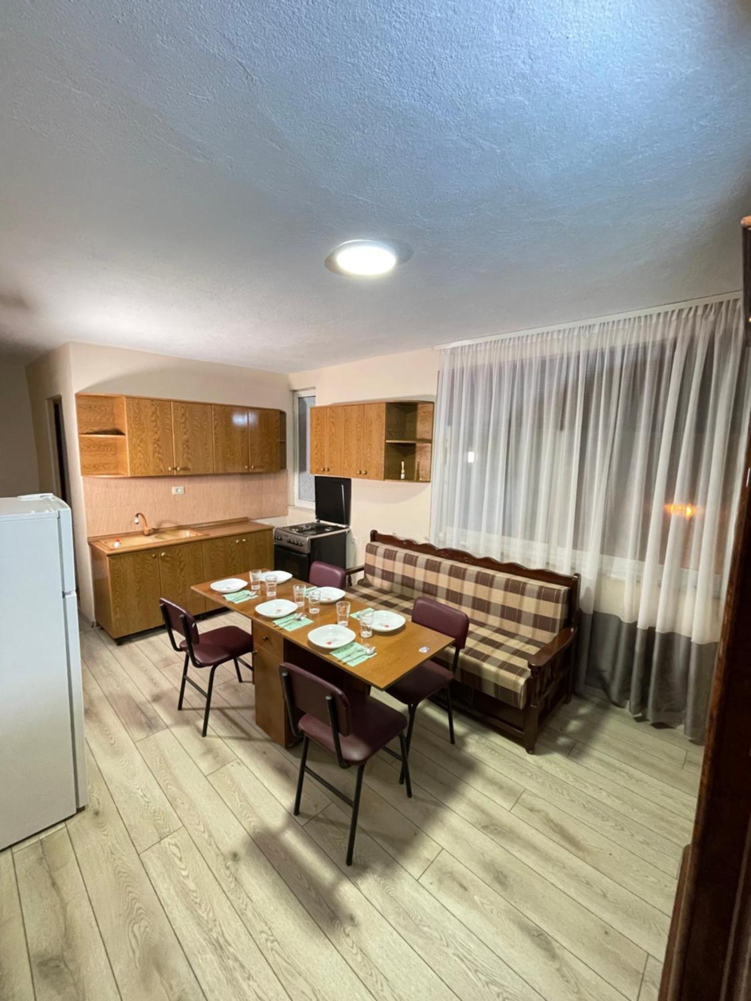 Shkodra Guest House & Trips Eksteriør bilde