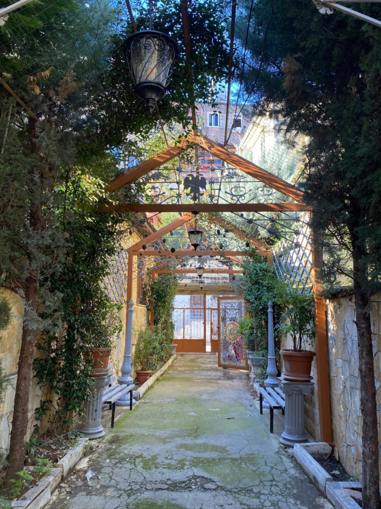 Shkodra Guest House & Trips Eksteriør bilde