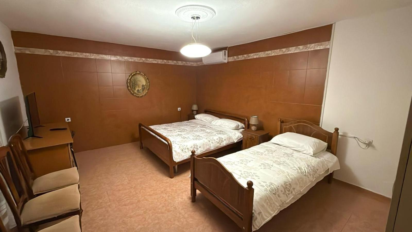 Shkodra Guest House & Trips Eksteriør bilde