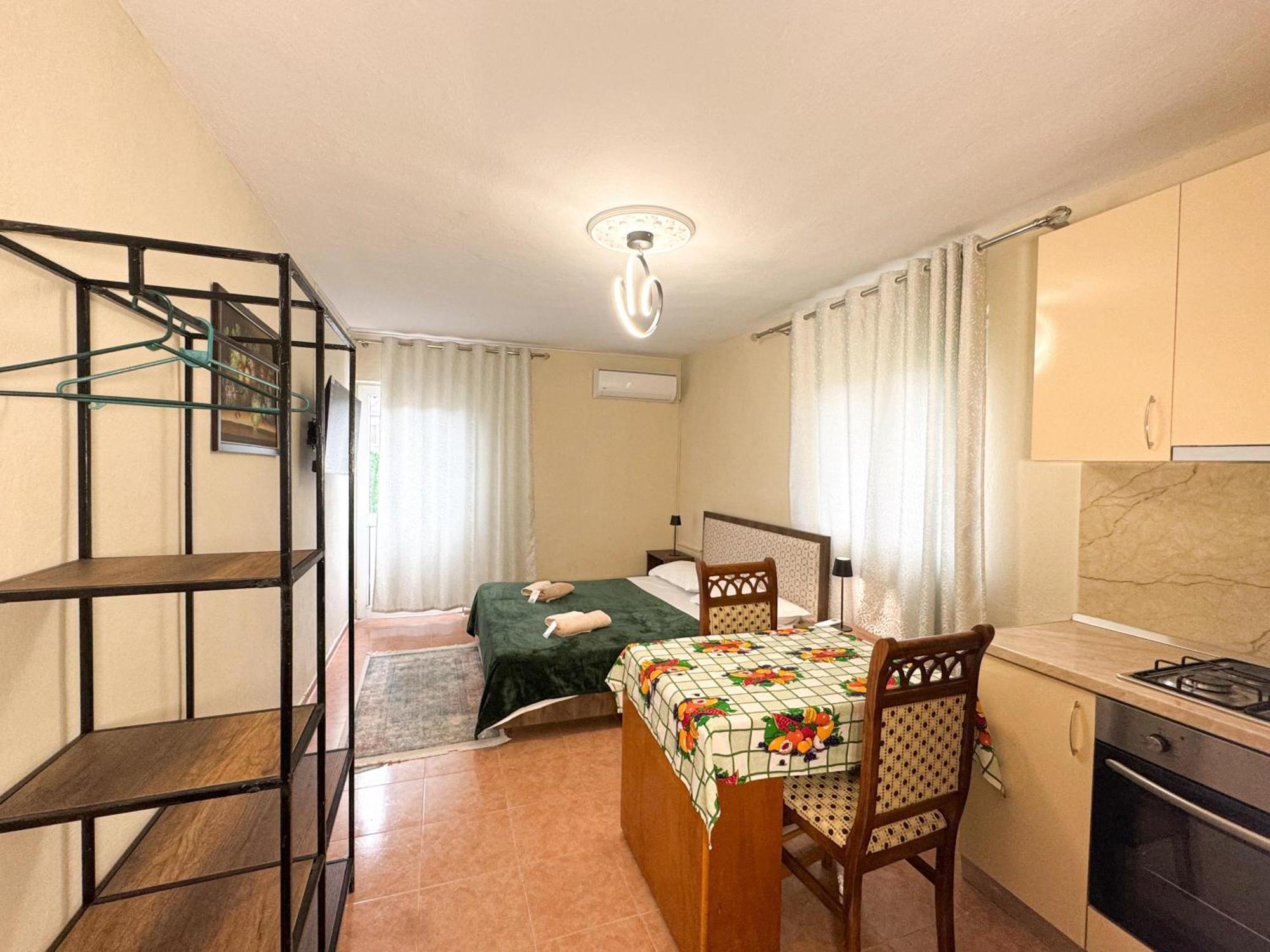 Shkodra Guest House & Trips Eksteriør bilde
